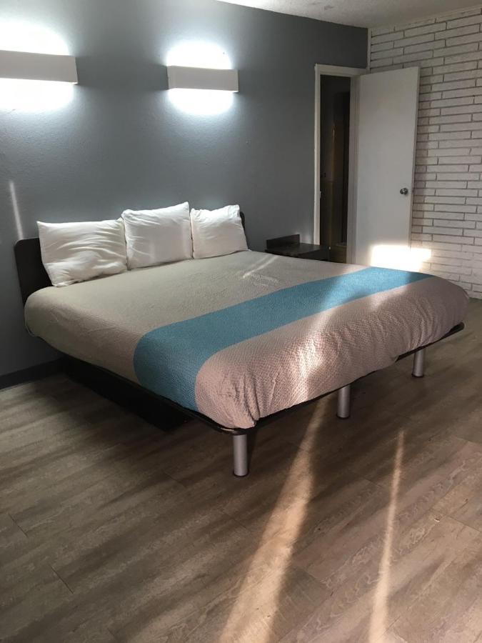 Sands Motel แวนฮอร์น ภายนอก รูปภาพ