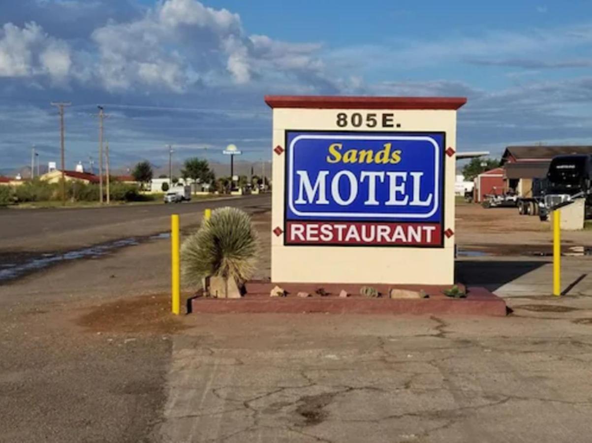 Sands Motel แวนฮอร์น ภายนอก รูปภาพ