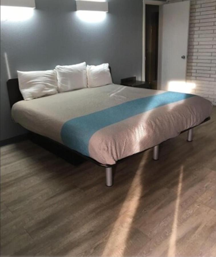 Sands Motel แวนฮอร์น ภายนอก รูปภาพ